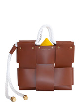 Cargar imagen en el visor de la galería, 19 BASKET TOTE - brown